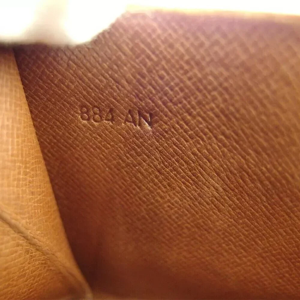 Louis Vuitton W Hook Wallet Monogram Beige Monogram Canvas